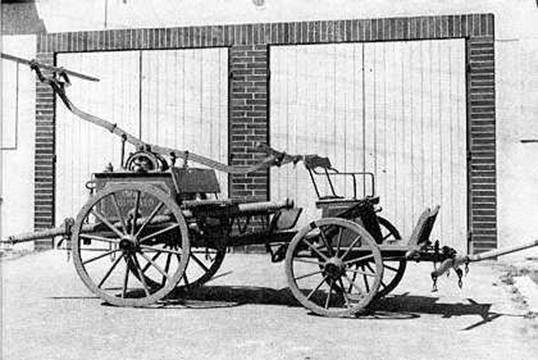 První stříkačka v Kunvaldě z roku 1889